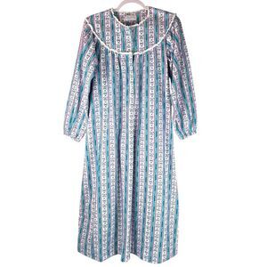 Lang of Salzburg Women's small blue purple flannel Floral eyelet Nightgown